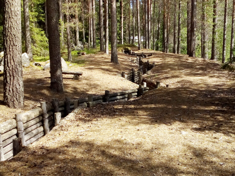 änäkäinen salpalinja juoksuhautoja sotahistoria lieksa
