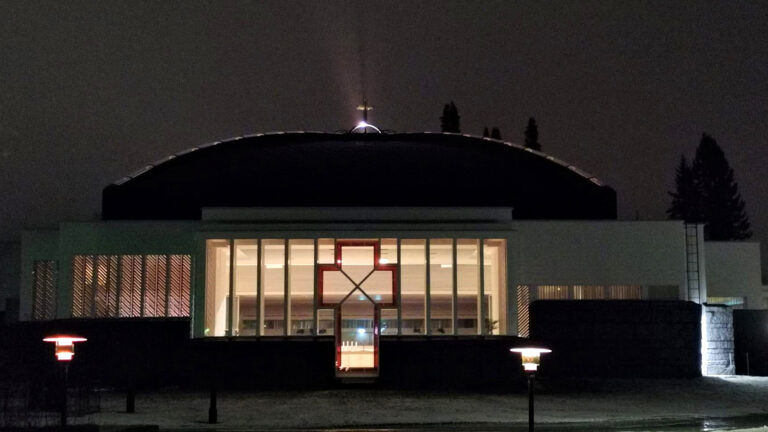 kirkko lieksa ulkokuva talvi
