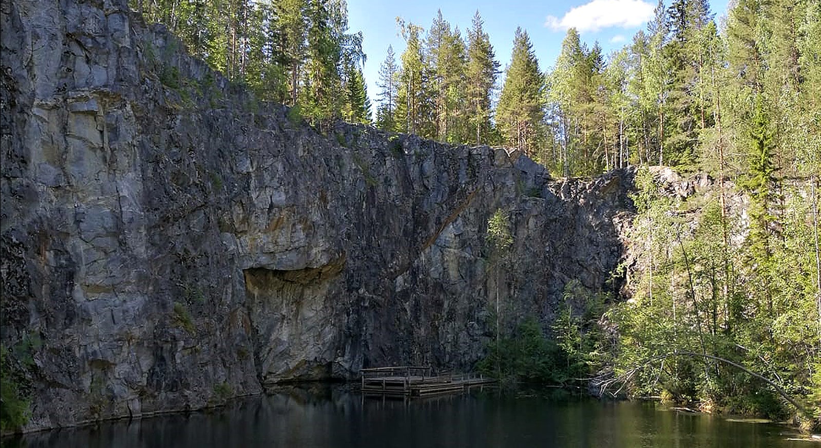 Mätäsvaara kaivos laguuni konsertti katsomo